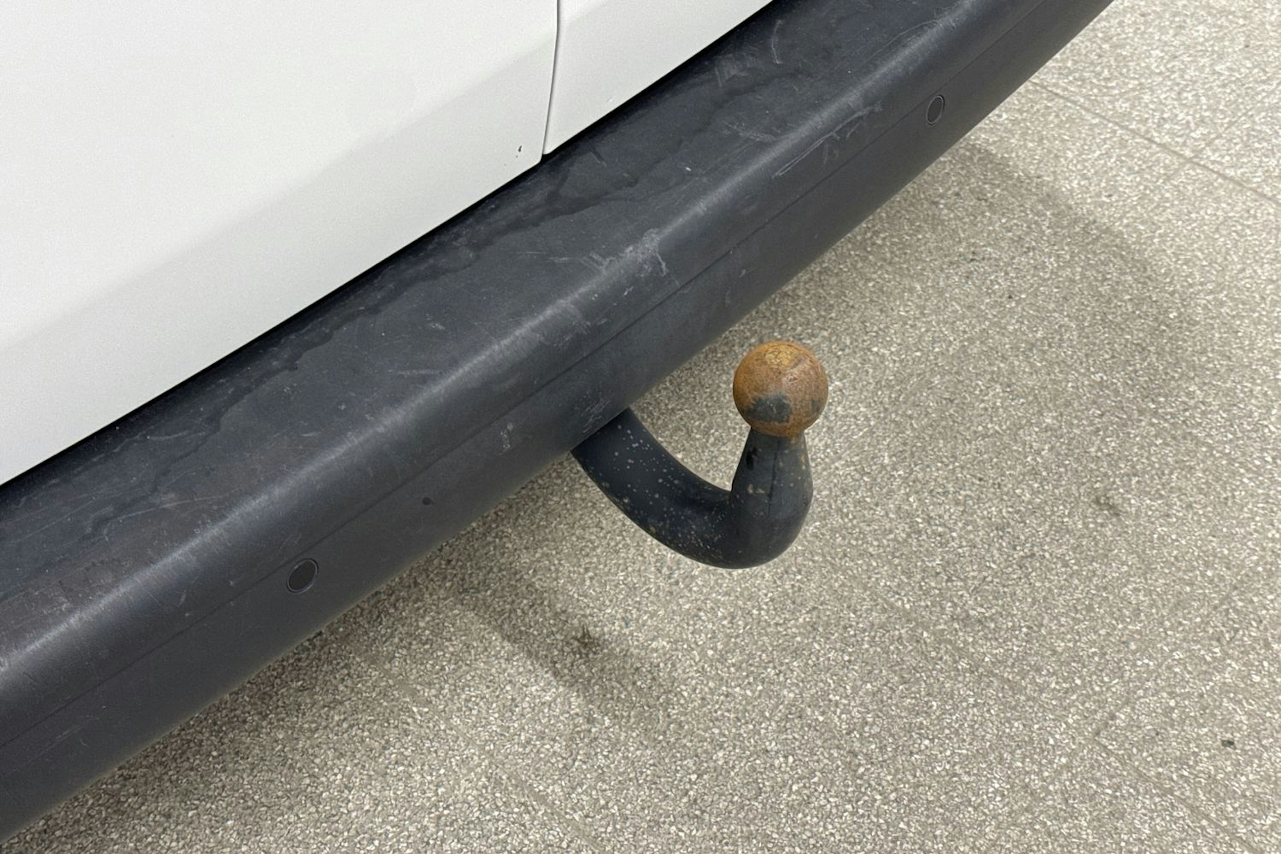 valkoinen Volkswagen Transporter 2021 kuva 16.