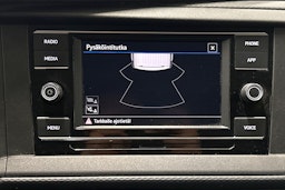 valkoinen Volkswagen Transporter 2021 kuva 21.