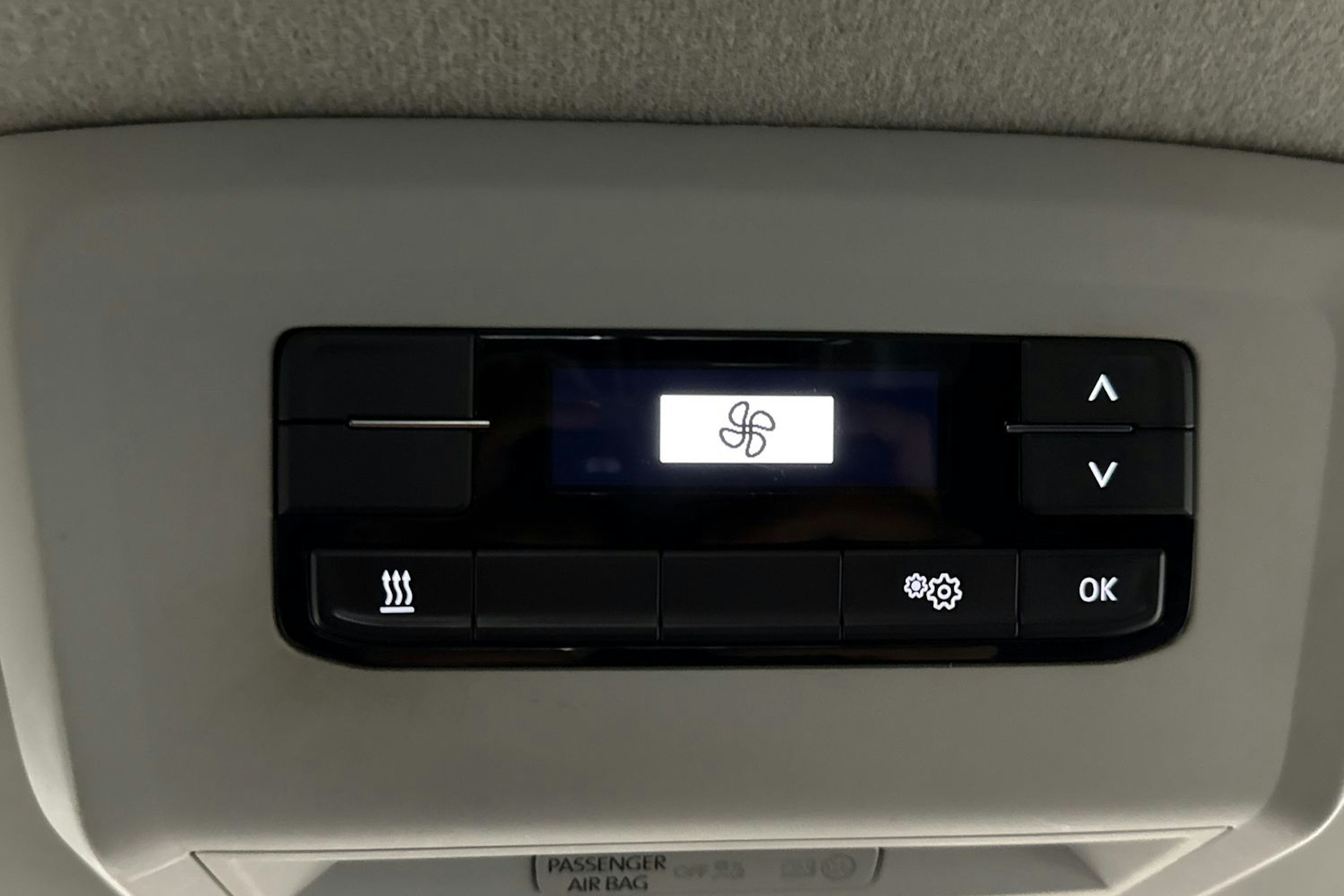 valkoinen Volkswagen Transporter 2021 kuva 23.