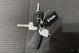 valkoinen Volkswagen Transporter 2021 kuva 24.