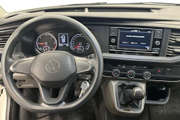 valkoinen Volkswagen Transporter 2021 kuva 7.