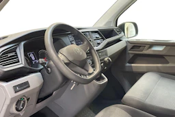 valkoinen Volkswagen Transporter 2021 kuva 8.