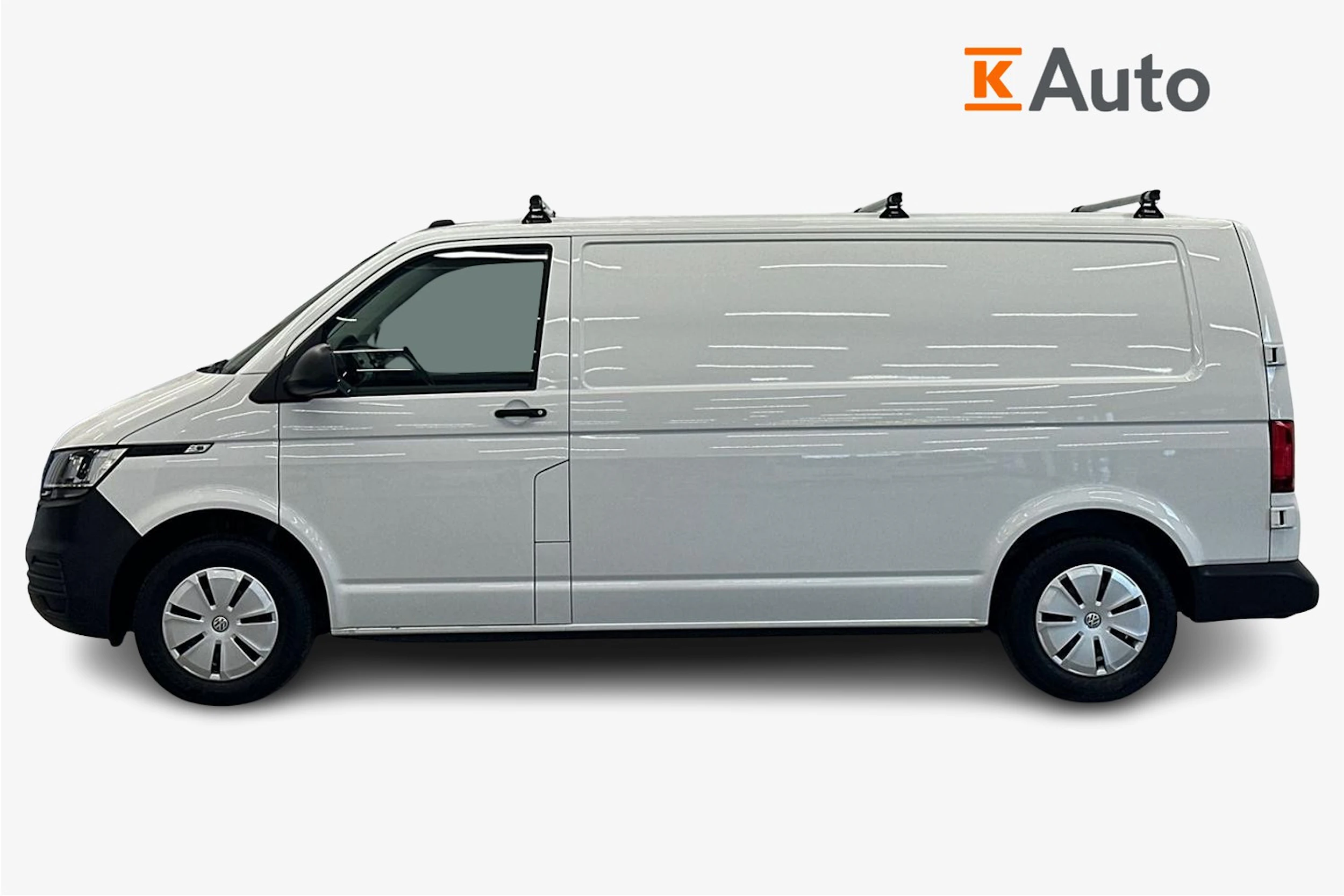 valkoinen Volkswagen Transporter 2021 kuva 5.