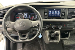 valkoinen Volkswagen Transporter 2021 kuva 7.