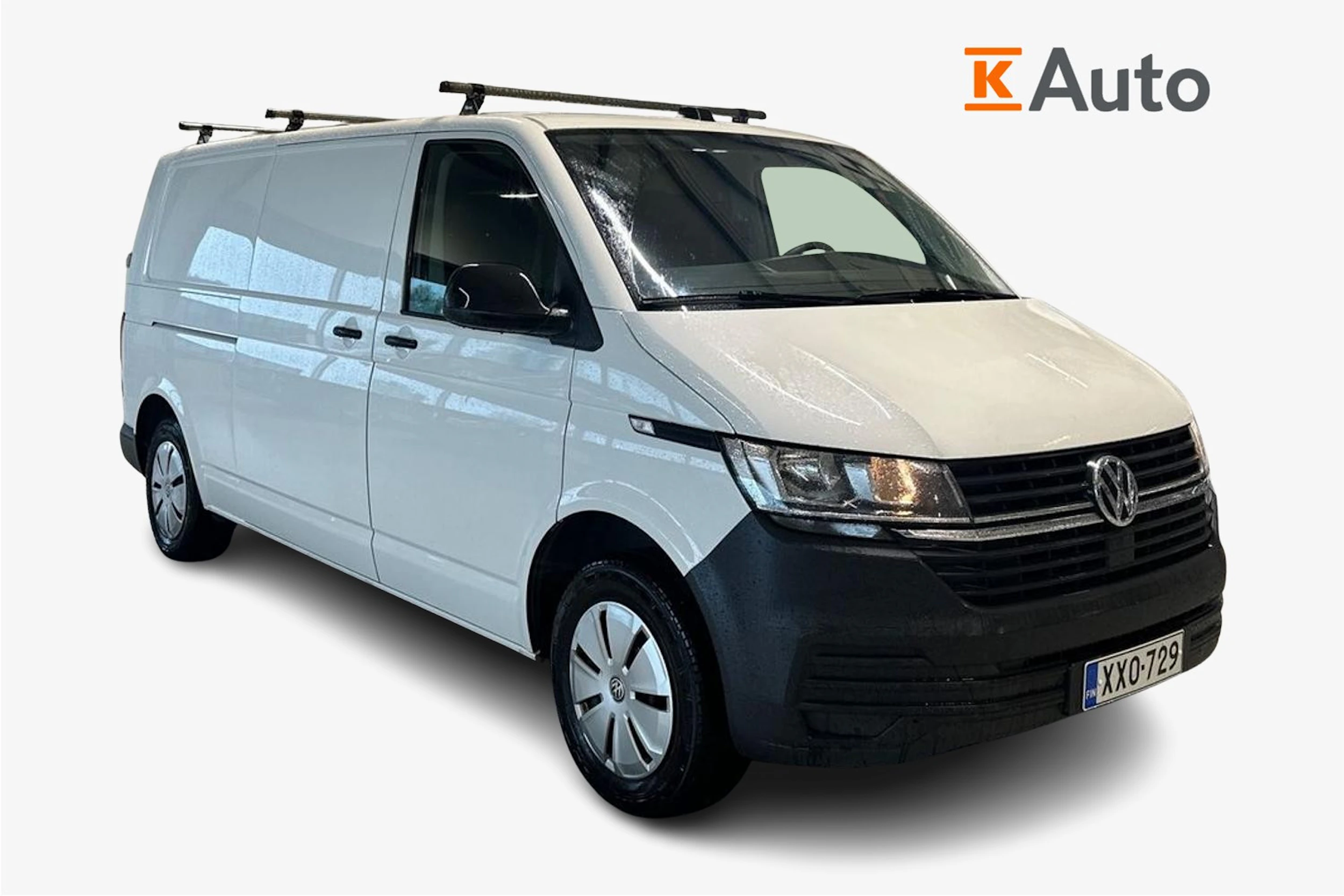 valkoinen Volkswagen Transporter 2021 kuva 1.