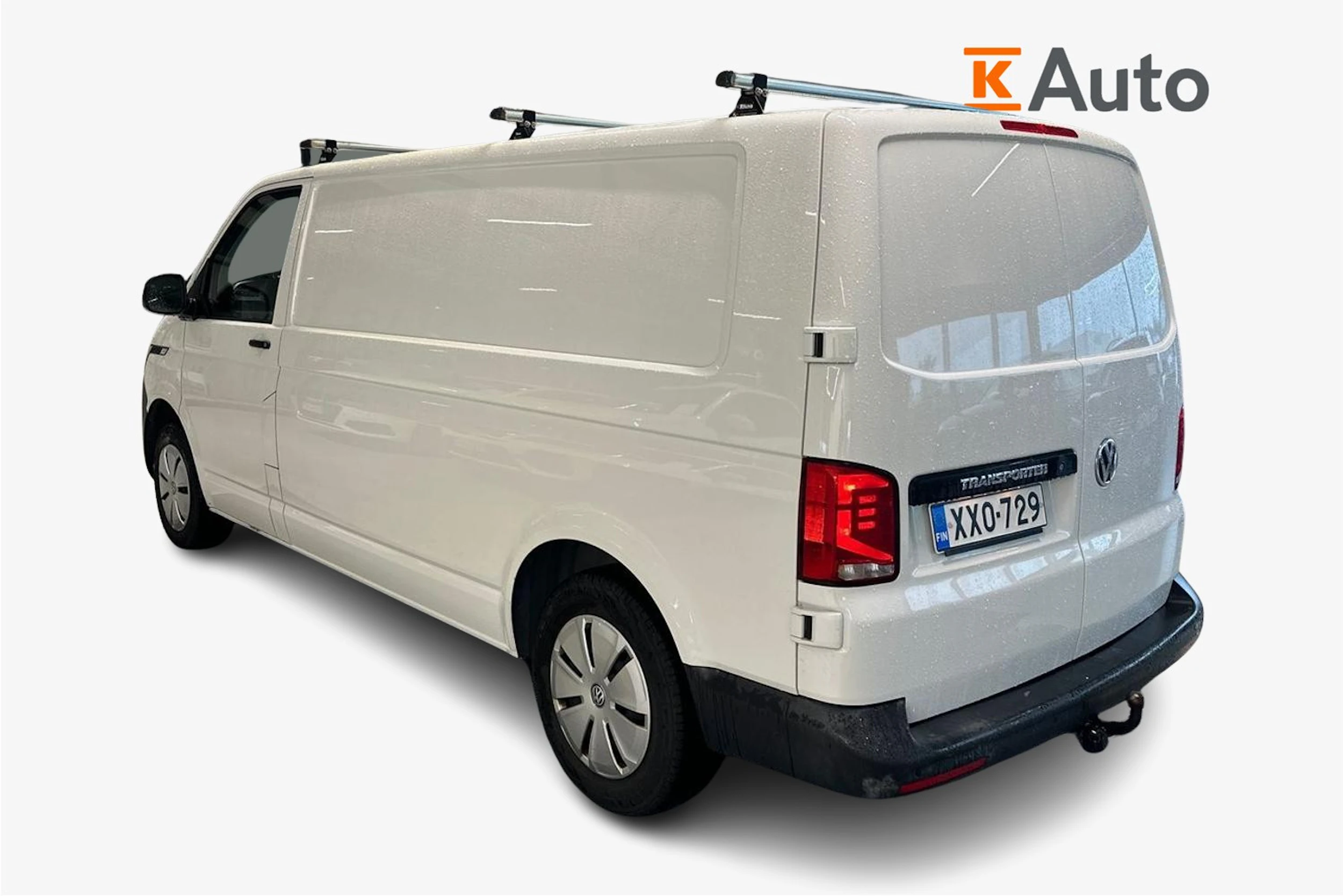 valkoinen Volkswagen Transporter 2021 kuva 2.