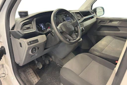 valkoinen Volkswagen Transporter 2021 kuva 3.