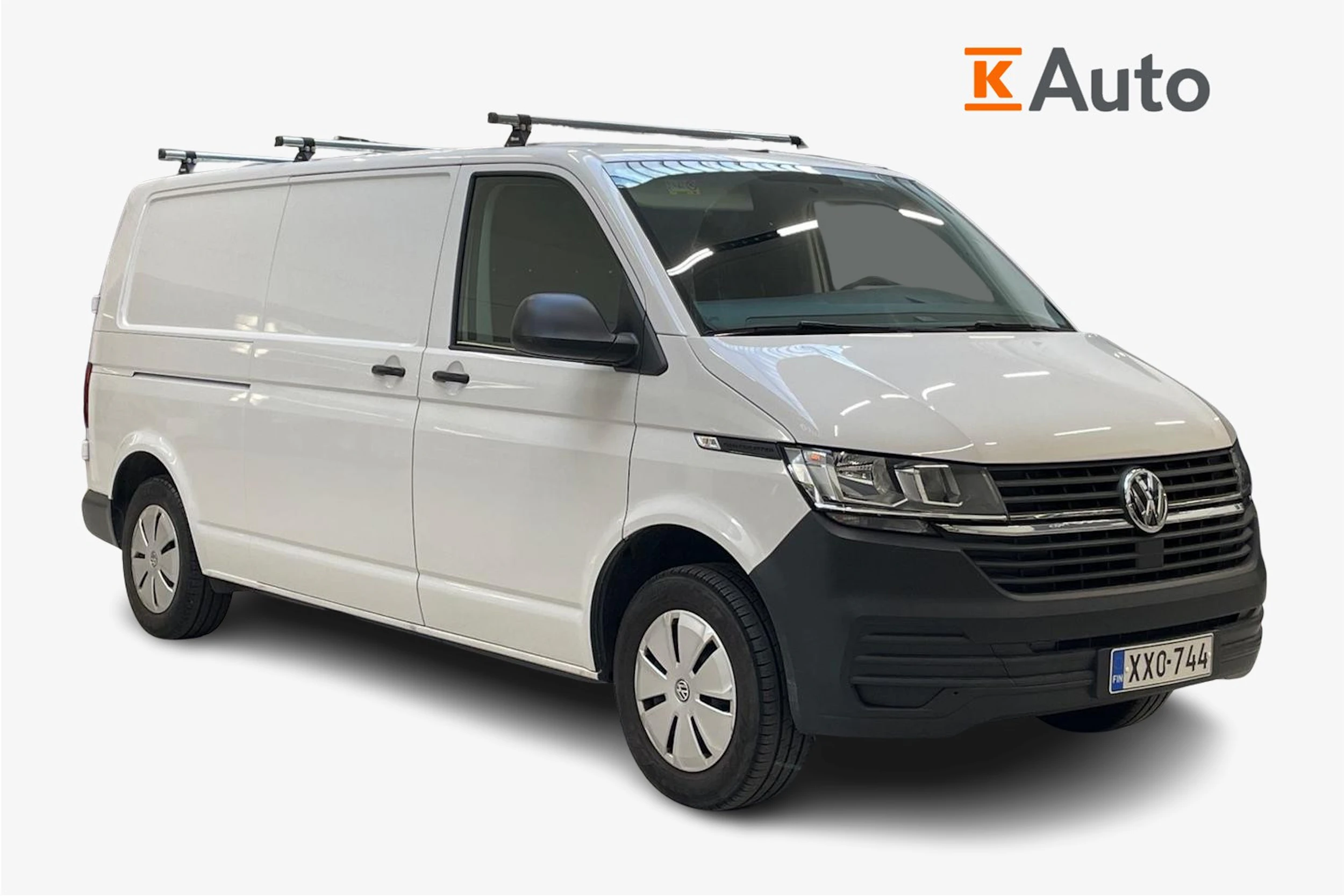 valkoinen Volkswagen Transporter 2021 kuva 1.