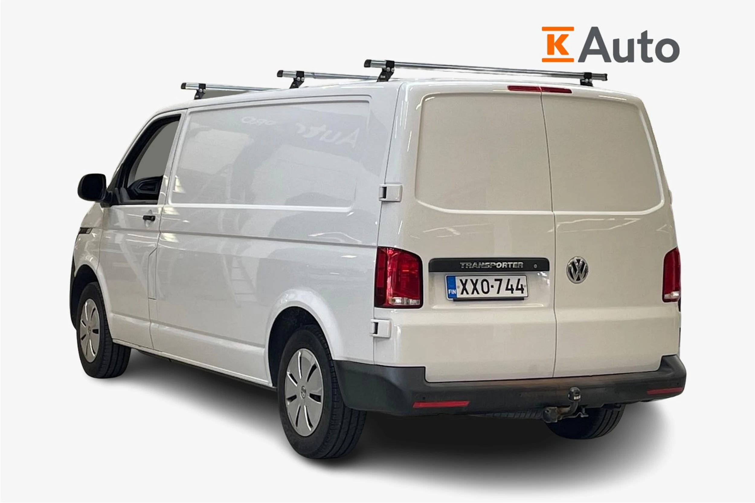 valkoinen Volkswagen Transporter 2021 kuva 2.