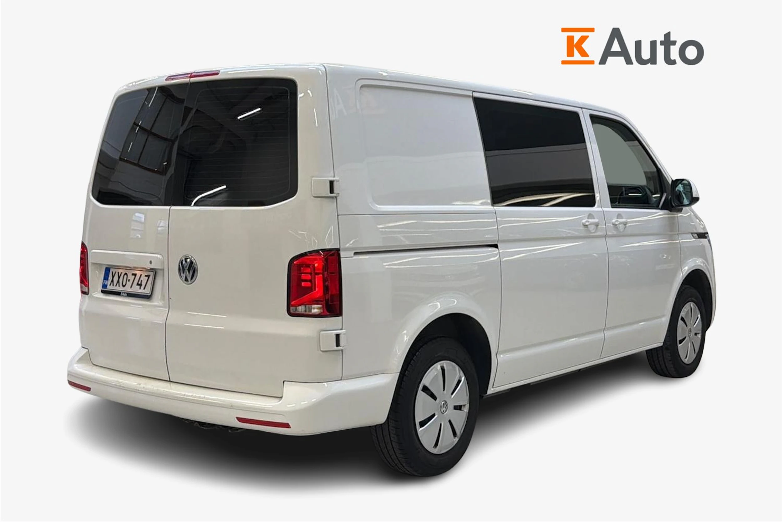 valkoinen Volkswagen Transporter 2021 kuva 3.