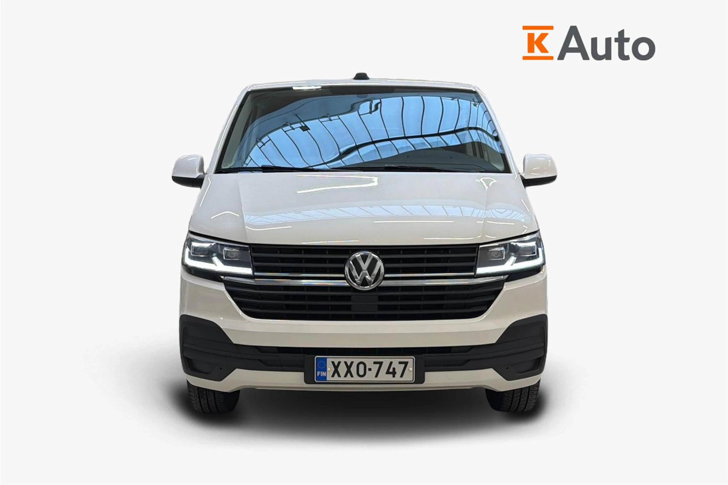 valkoinen Volkswagen Transporter 2021 kuva 5.