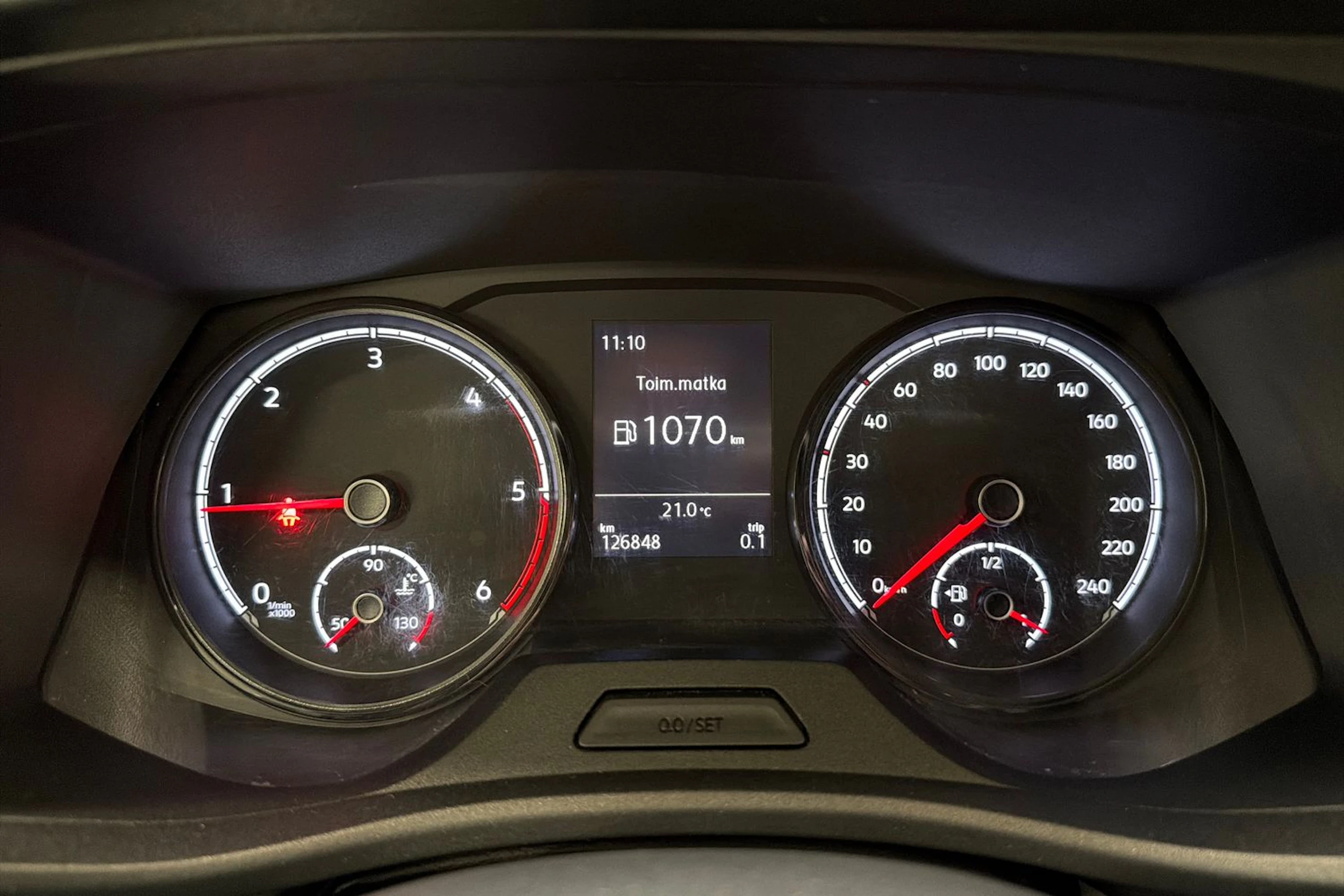 valkoinen Volkswagen Transporter 2021 kuva 13.