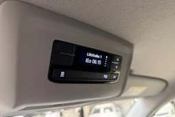 valkoinen Volkswagen Transporter 2021 kuva 19.