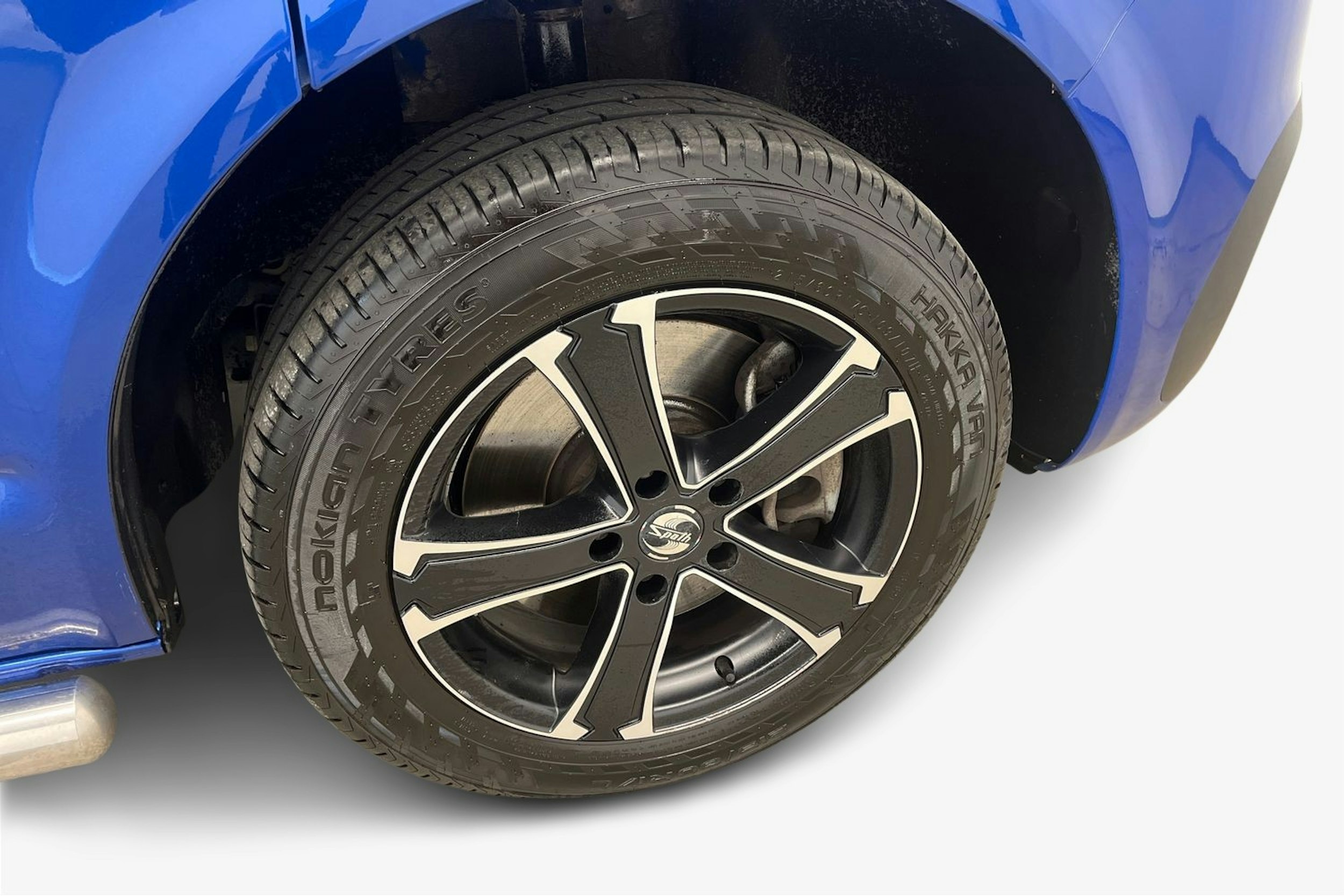 sininen Volkswagen Transporter 2021 kuva 11.