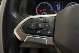 sininen Volkswagen Transporter 2021 kuva 23.