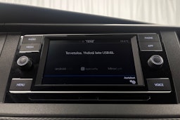 sininen Volkswagen Transporter 2021 kuva 29.