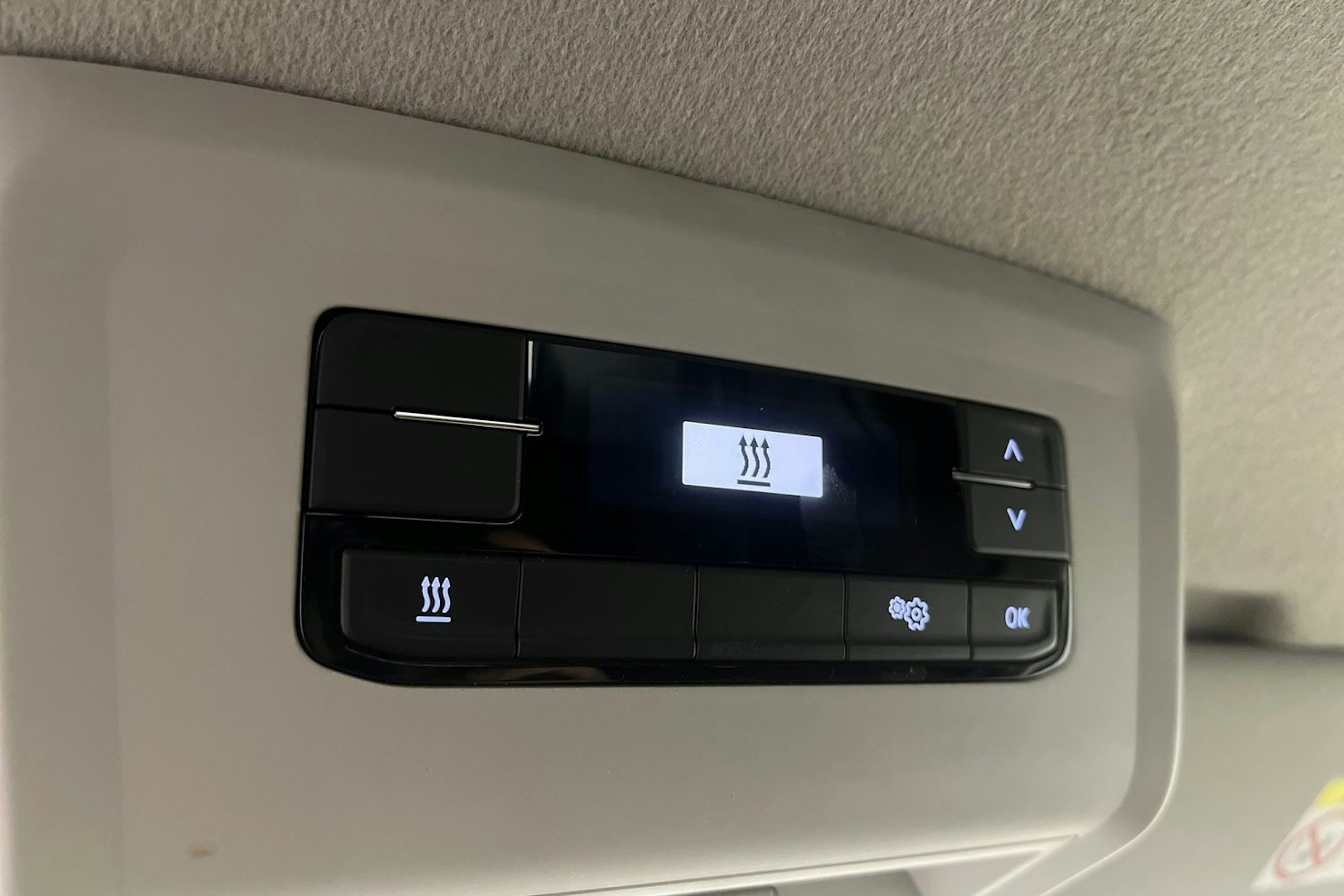 sininen Volkswagen Transporter 2021 kuva 32.