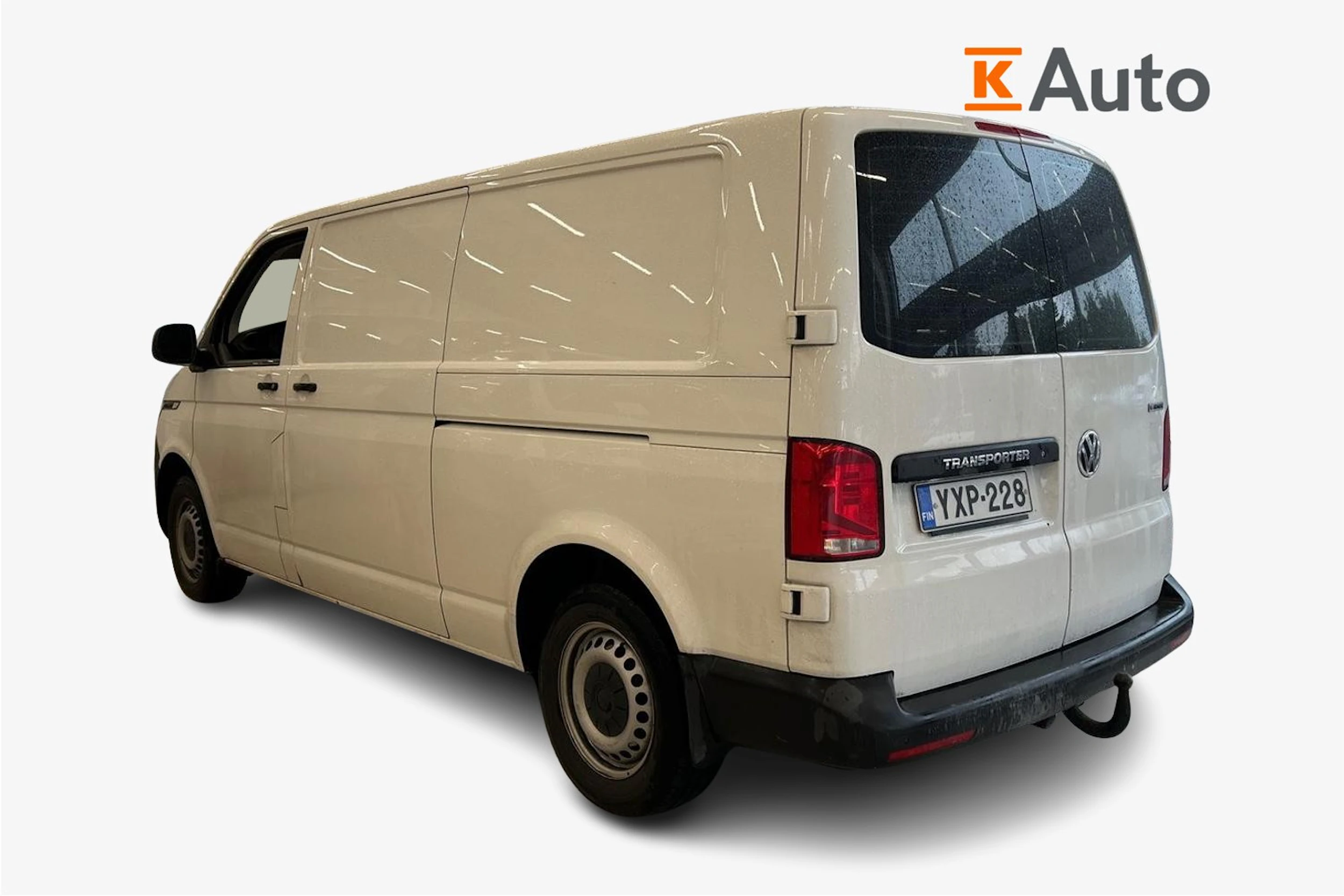 valkoinen Volkswagen Transporter 2021 kuva 2.
