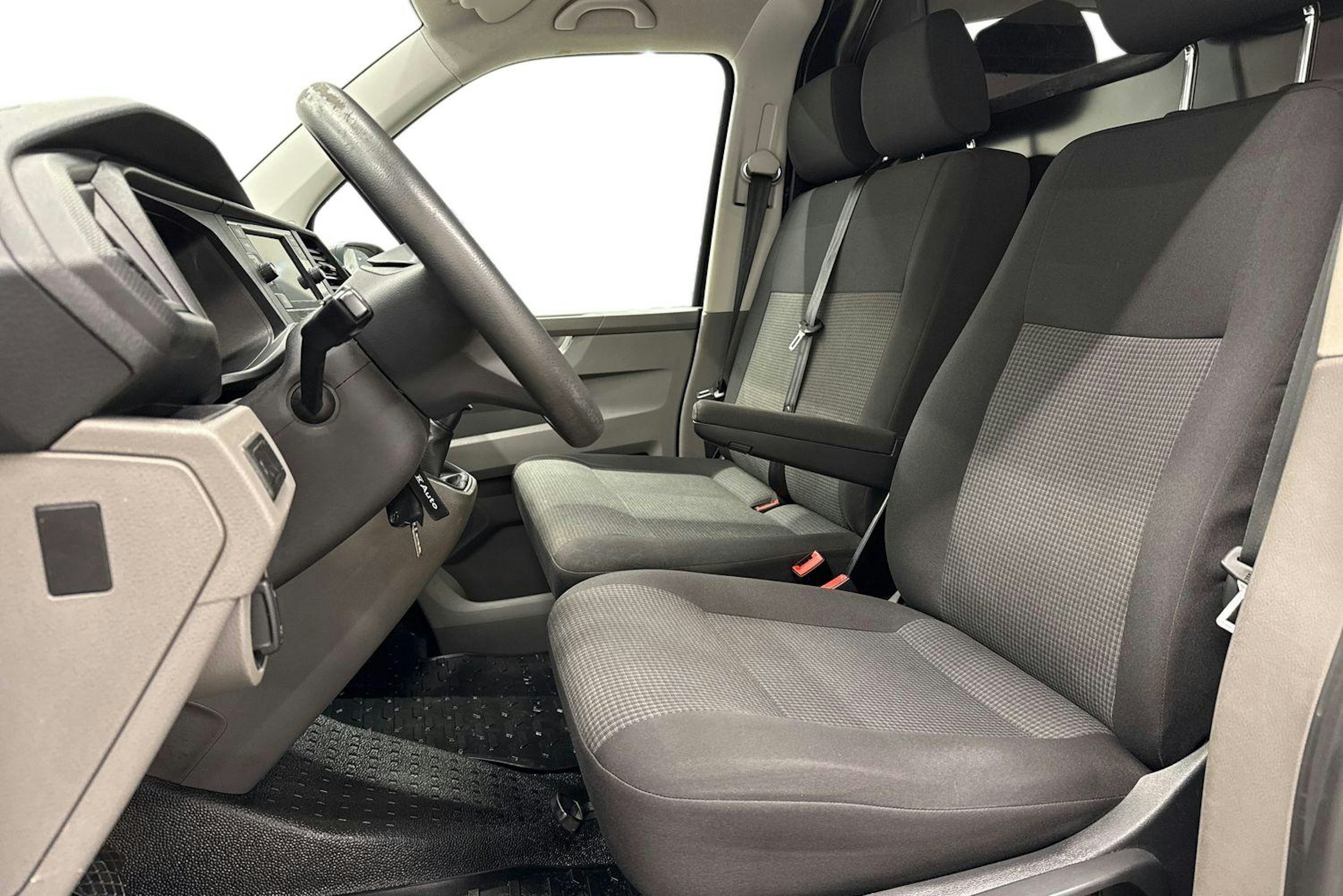 Sininen Volkswagen TRANSPORTER 2021 kuva 6.