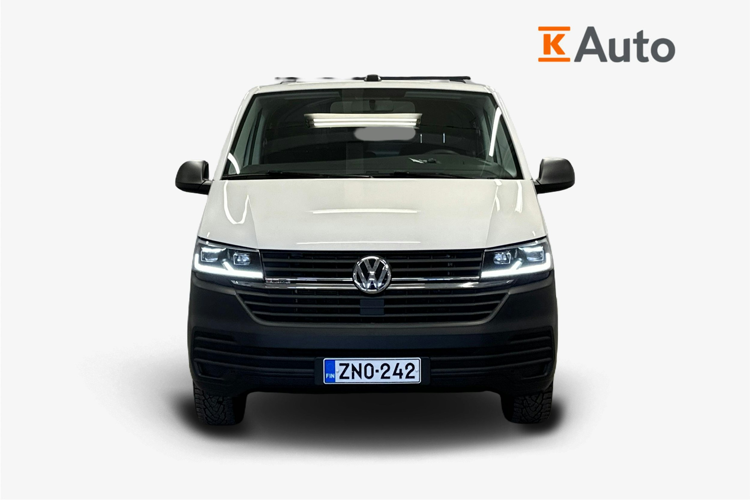 valkoinen Volkswagen Transporter 2021 kuva 5.