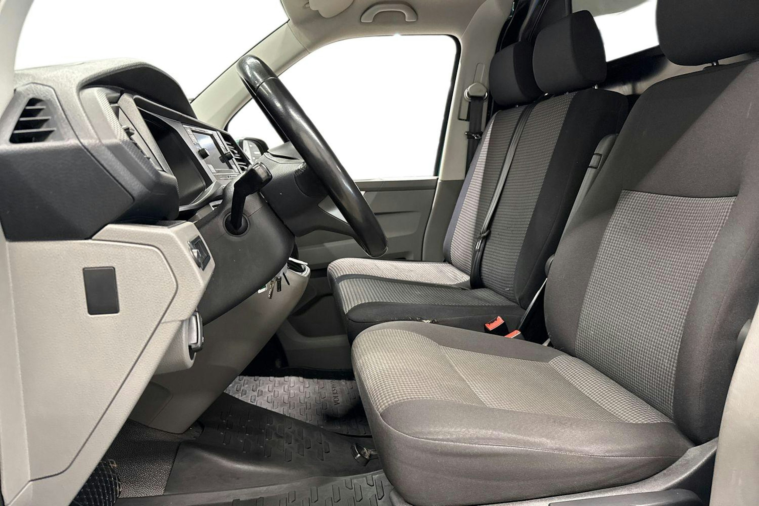 Vihreä Volkswagen TRANSPORTER 2021 kuva 6.