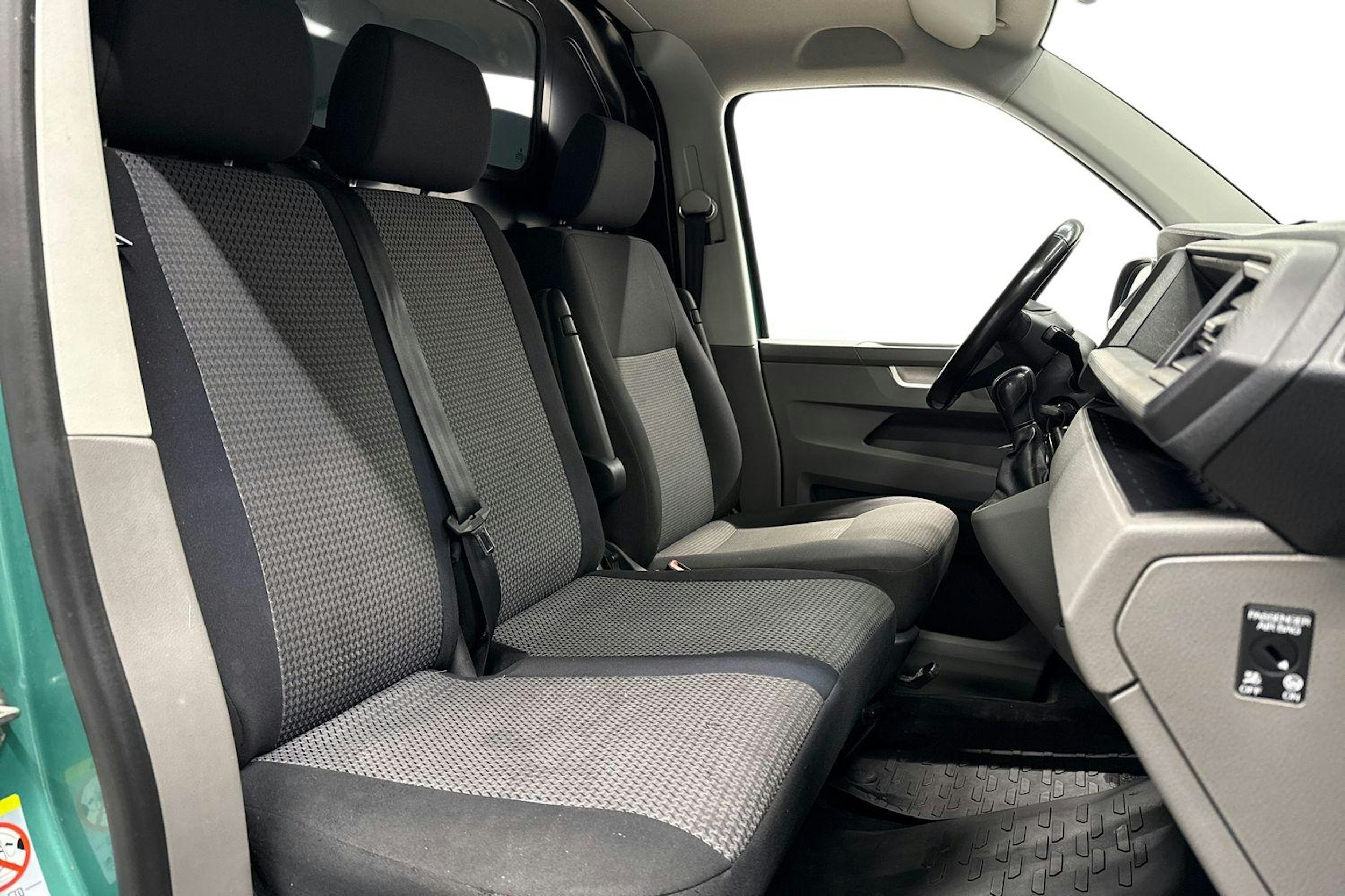 Vihreä Volkswagen TRANSPORTER 2021 kuva 8.