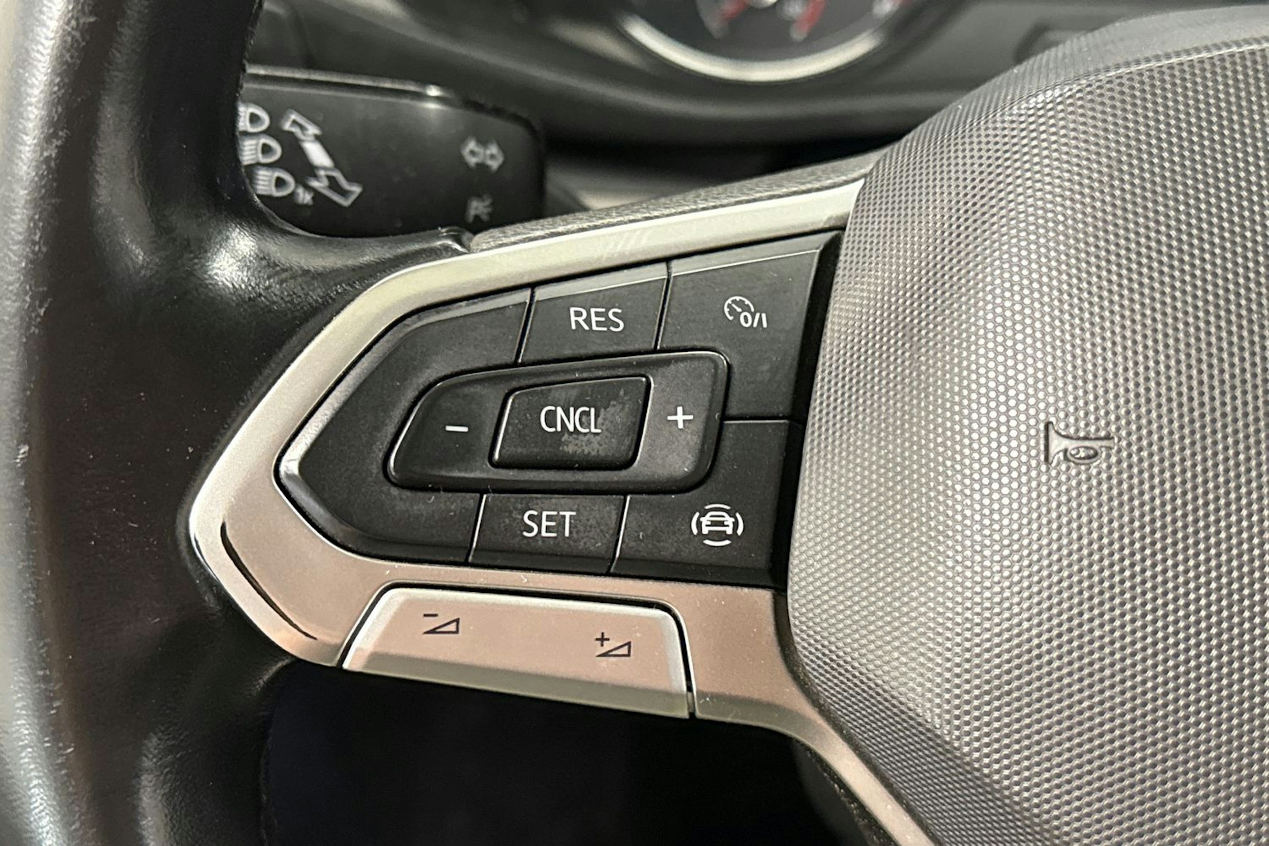 Vihreä Volkswagen TRANSPORTER 2021 kuva 13.