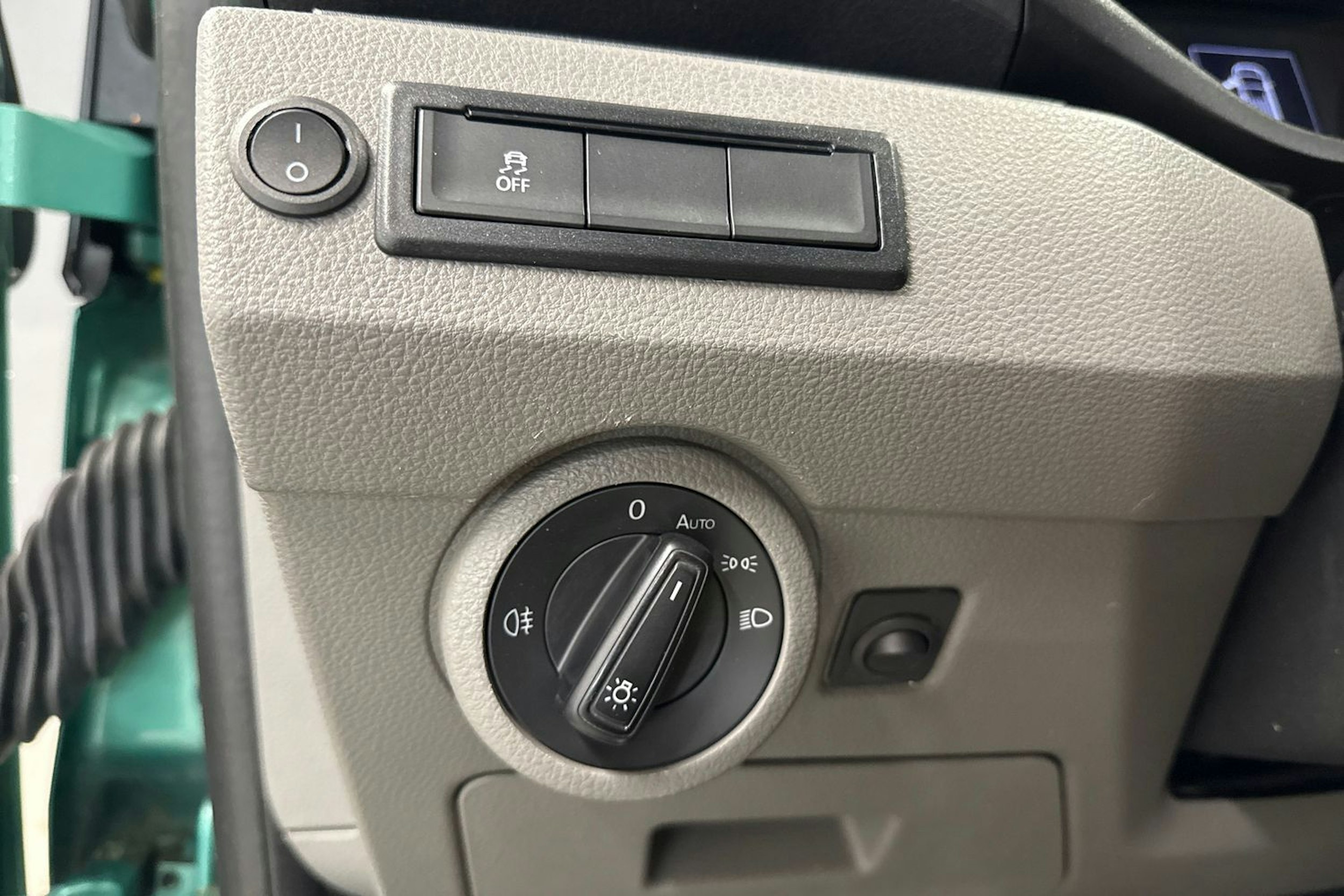 Vihreä Volkswagen TRANSPORTER 2021 kuva 15.
