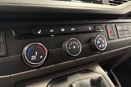 Vihreä Volkswagen TRANSPORTER 2021 kuva 20.