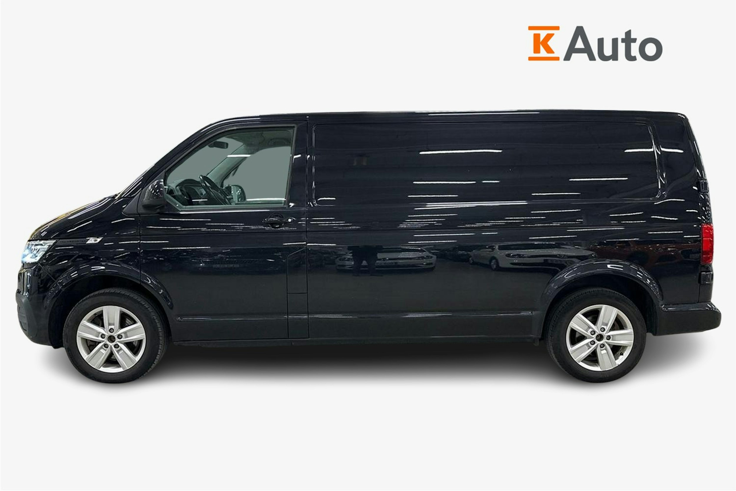 musta Volkswagen Transporter 2021 kuva 6.