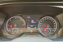 valkoinen Volkswagen Transporter 2021 kuva 20.