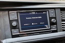 valkoinen Volkswagen Transporter 2021 kuva 28.