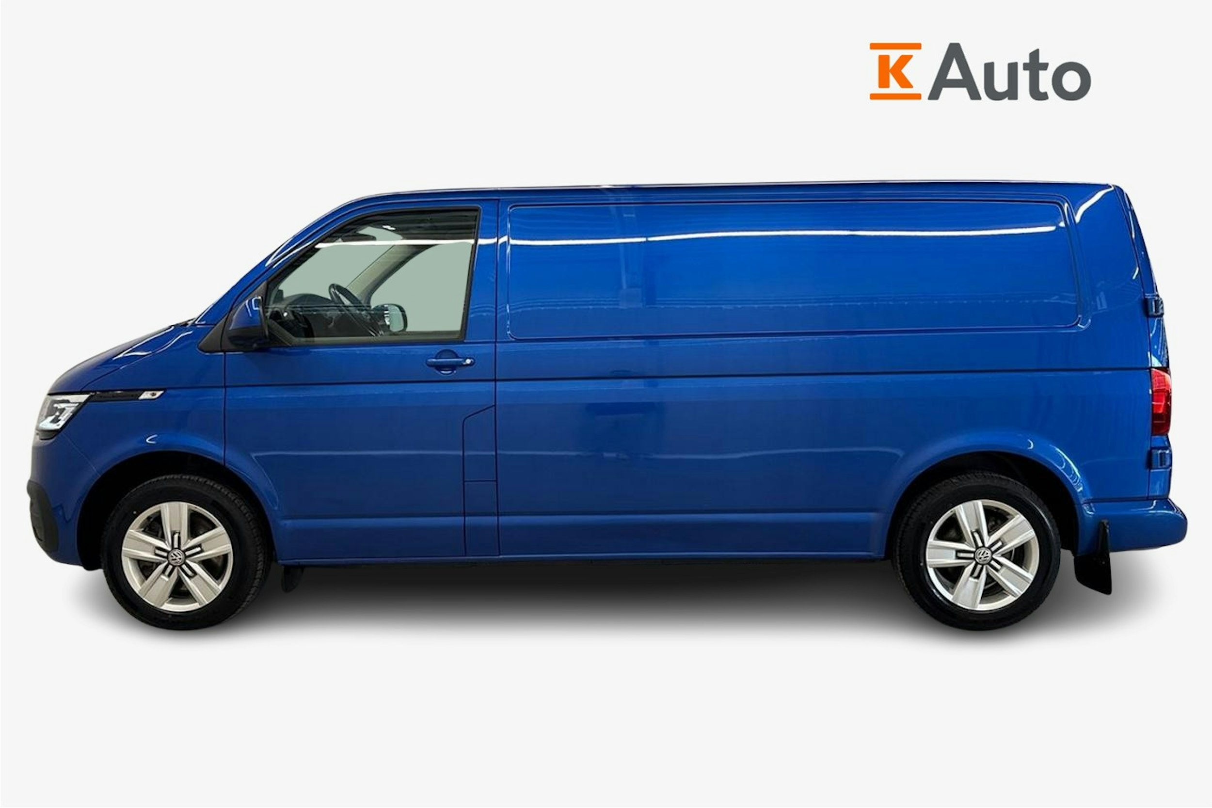 sininen Volkswagen Transporter 2021 kuva 6.