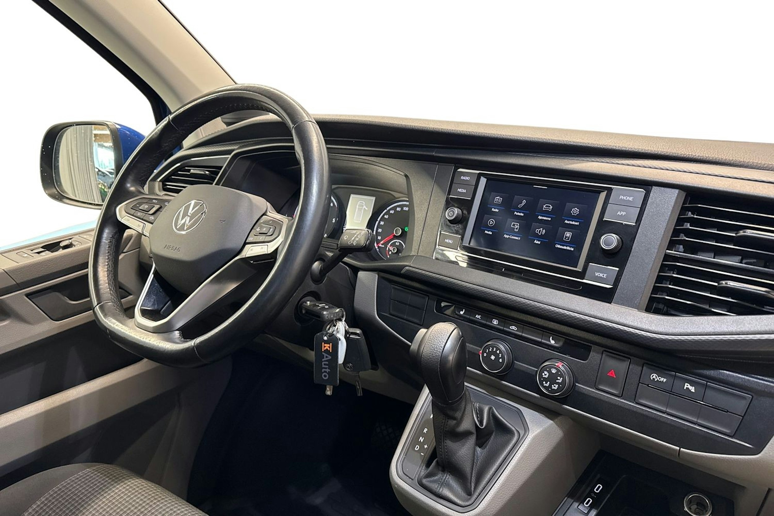 sininen Volkswagen Transporter 2021 kuva 10.