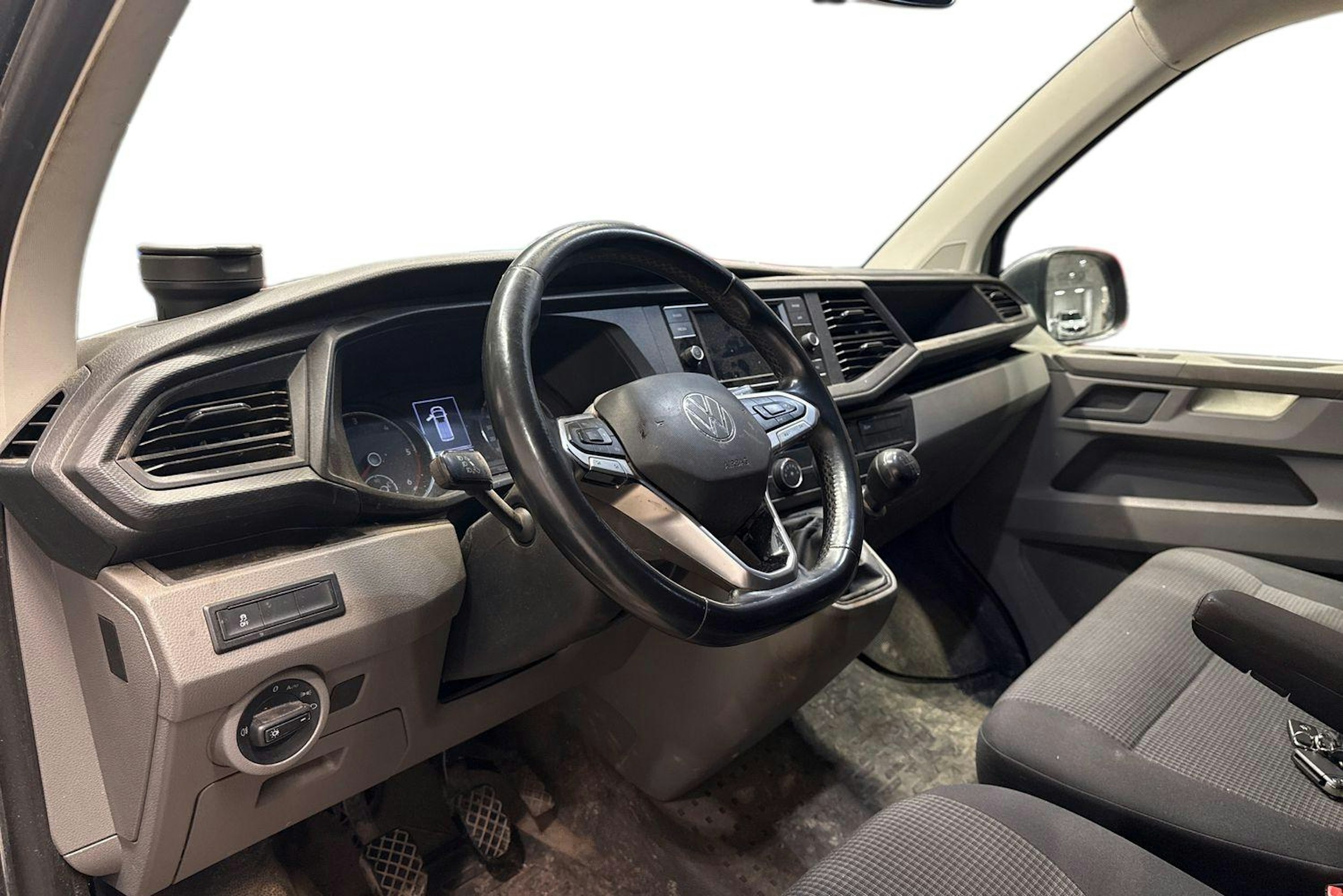 harmaa Volkswagen Transporter 2021 kuva 3.