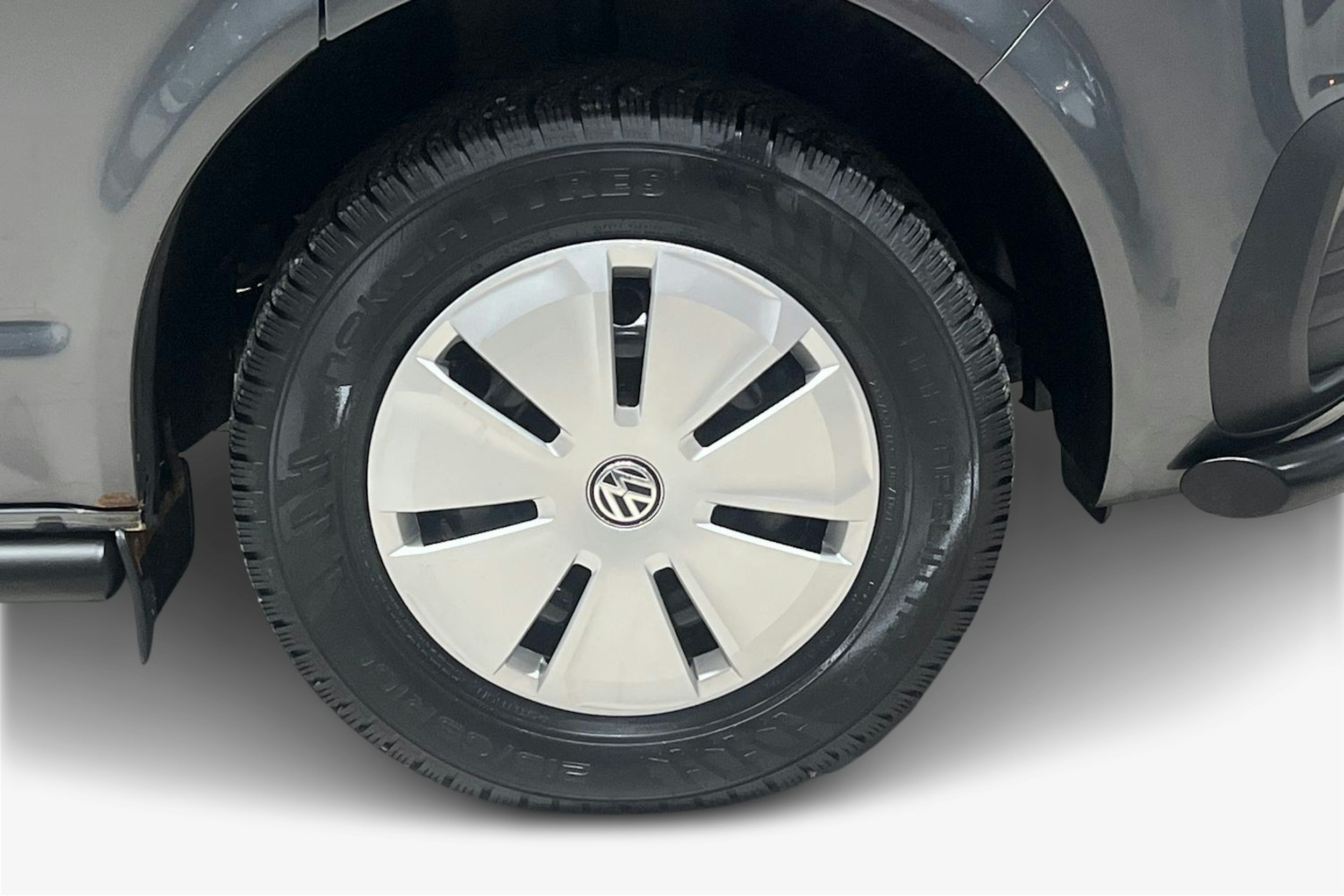 harmaa Volkswagen Transporter 2021 kuva 11.