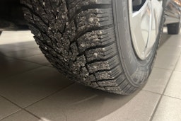 harmaa Volkswagen Transporter 2021 kuva 24.