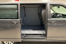 harmaa Volkswagen Transporter 2021 kuva 29.