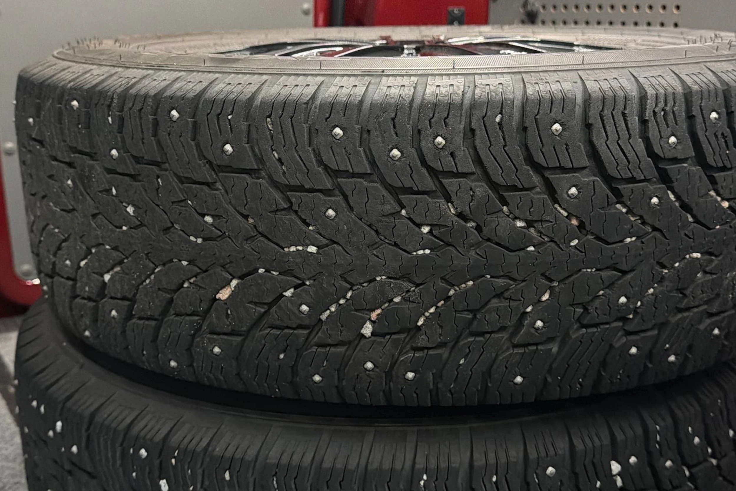 punainen Volkswagen Transporter 2021 kuva 30.