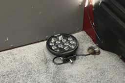 punainen Volkswagen Transporter 2021 kuva 31.