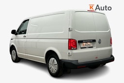 valkoinen Volkswagen Transporter 2022 kuva 2.