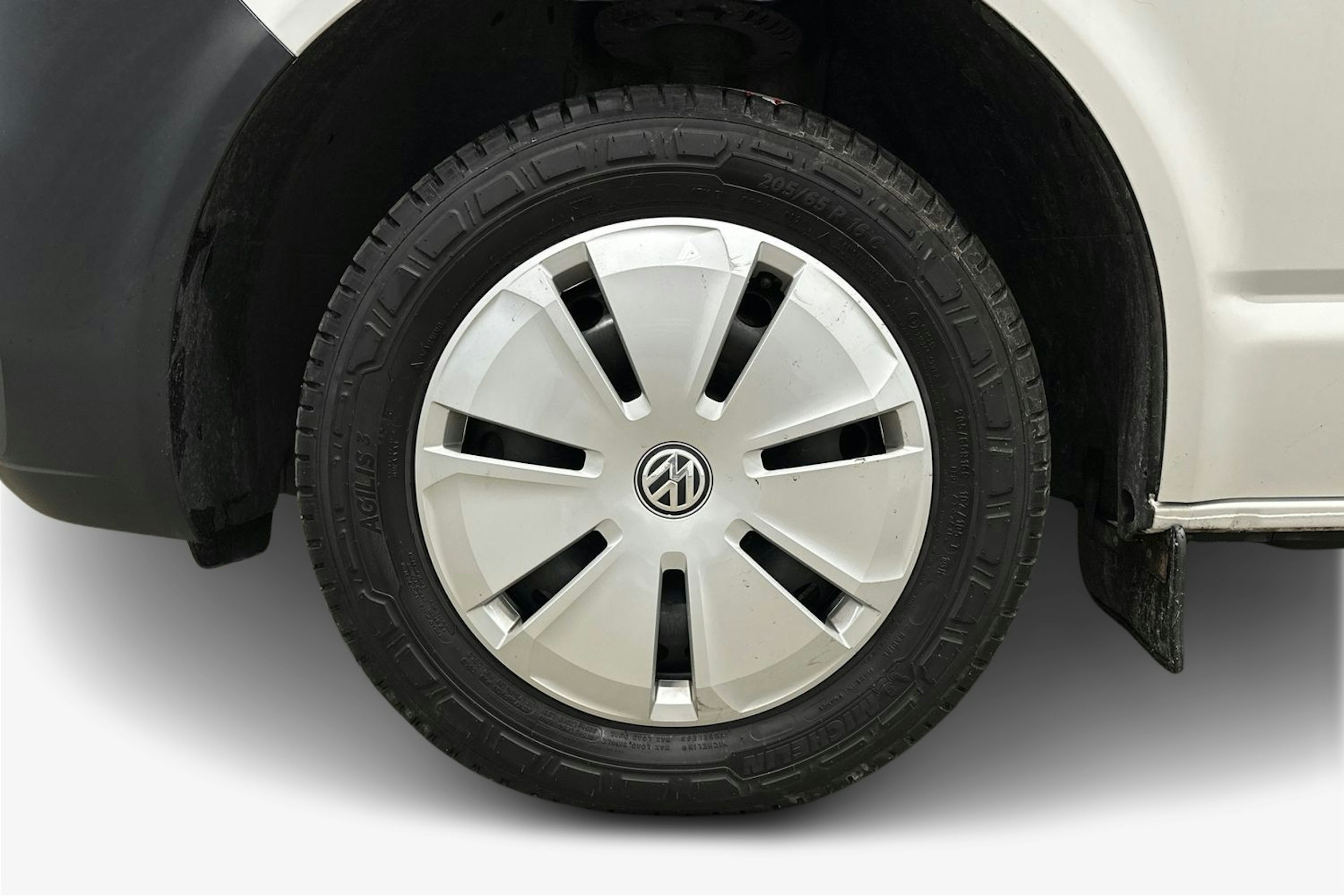 valkoinen Volkswagen Transporter 2022 kuva 9.