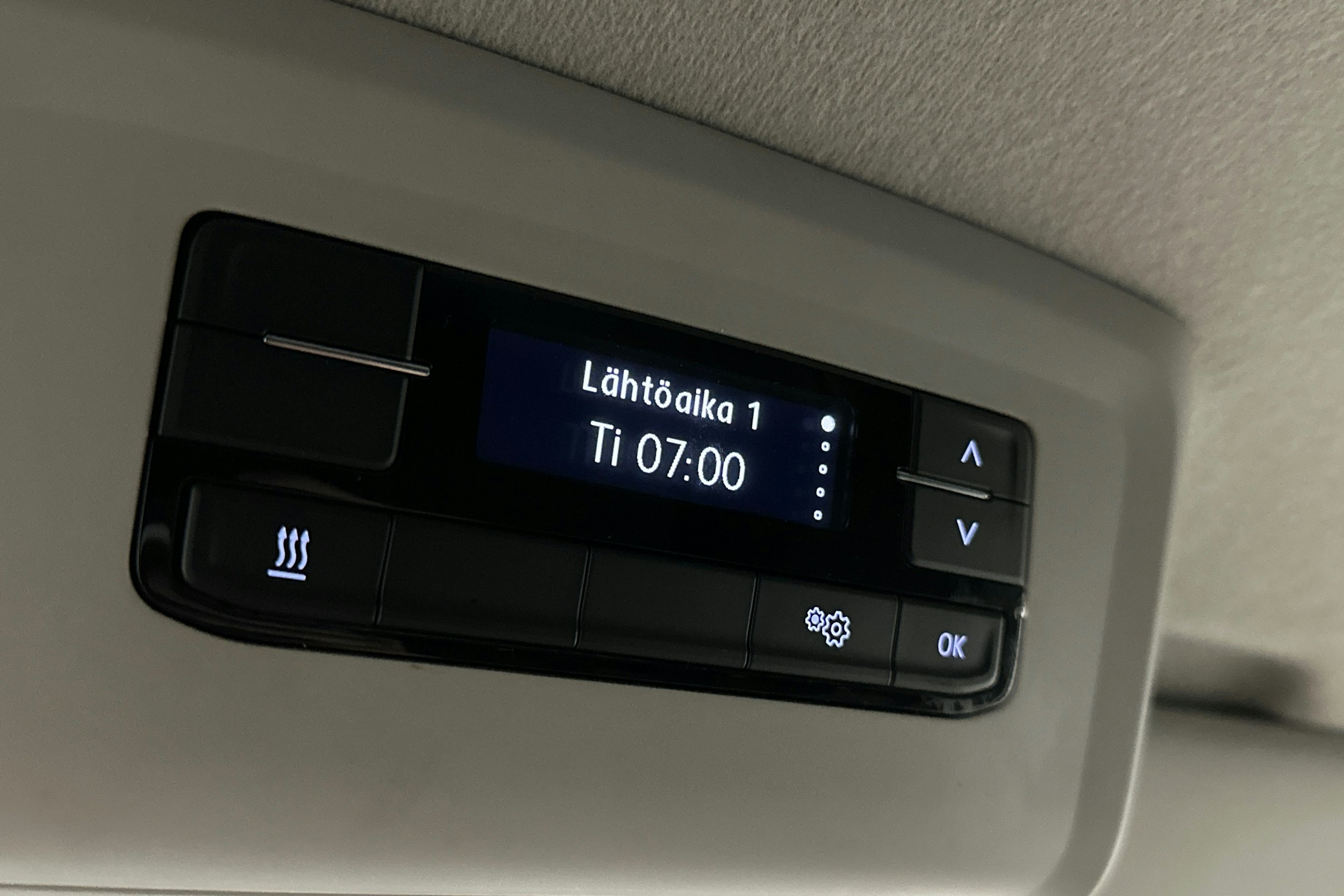 musta Volkswagen Transporter 2022 kuva 23.
