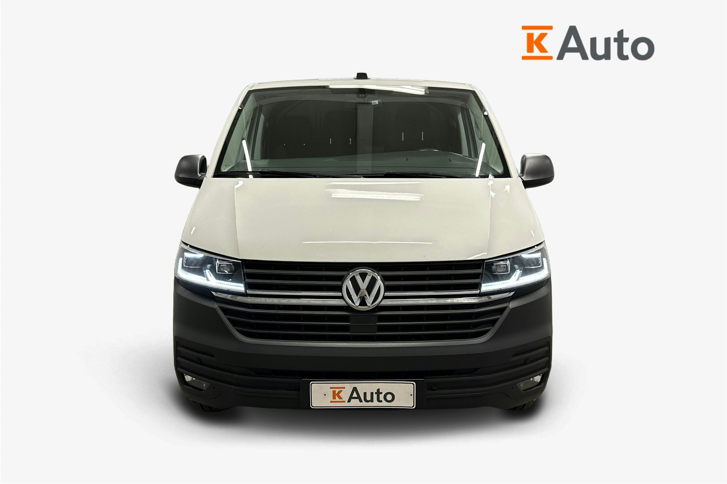valkoinen Volkswagen Transporter 2022 kuva 4.