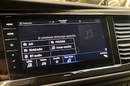 met. punainen Volkswagen Transporter 2022 kuva 23.