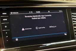 met. punainen Volkswagen Transporter 2022 kuva 24.