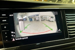 met. punainen Volkswagen Transporter 2022 kuva 25.