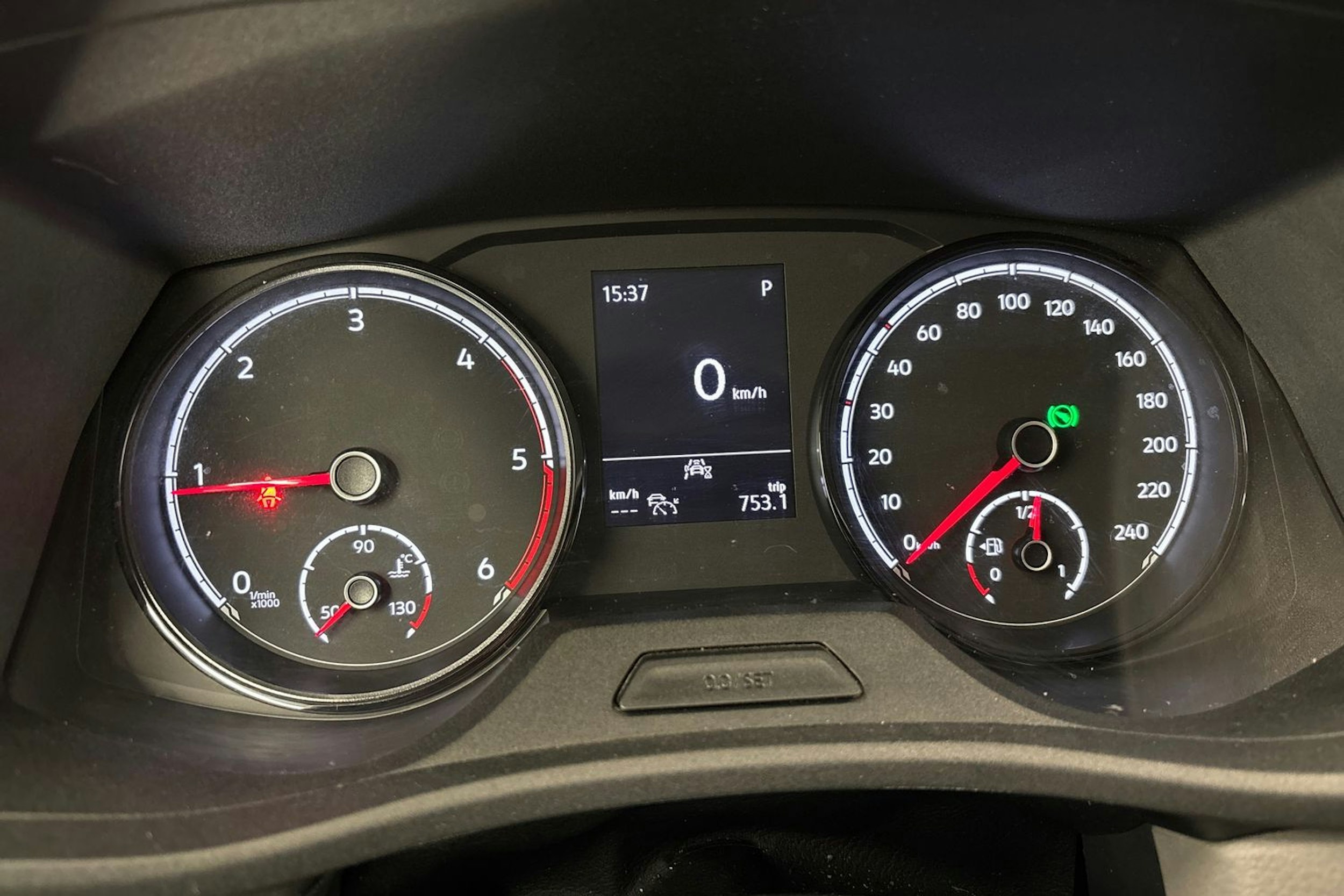 met. musta Volkswagen Transporter 2022 kuva 16.