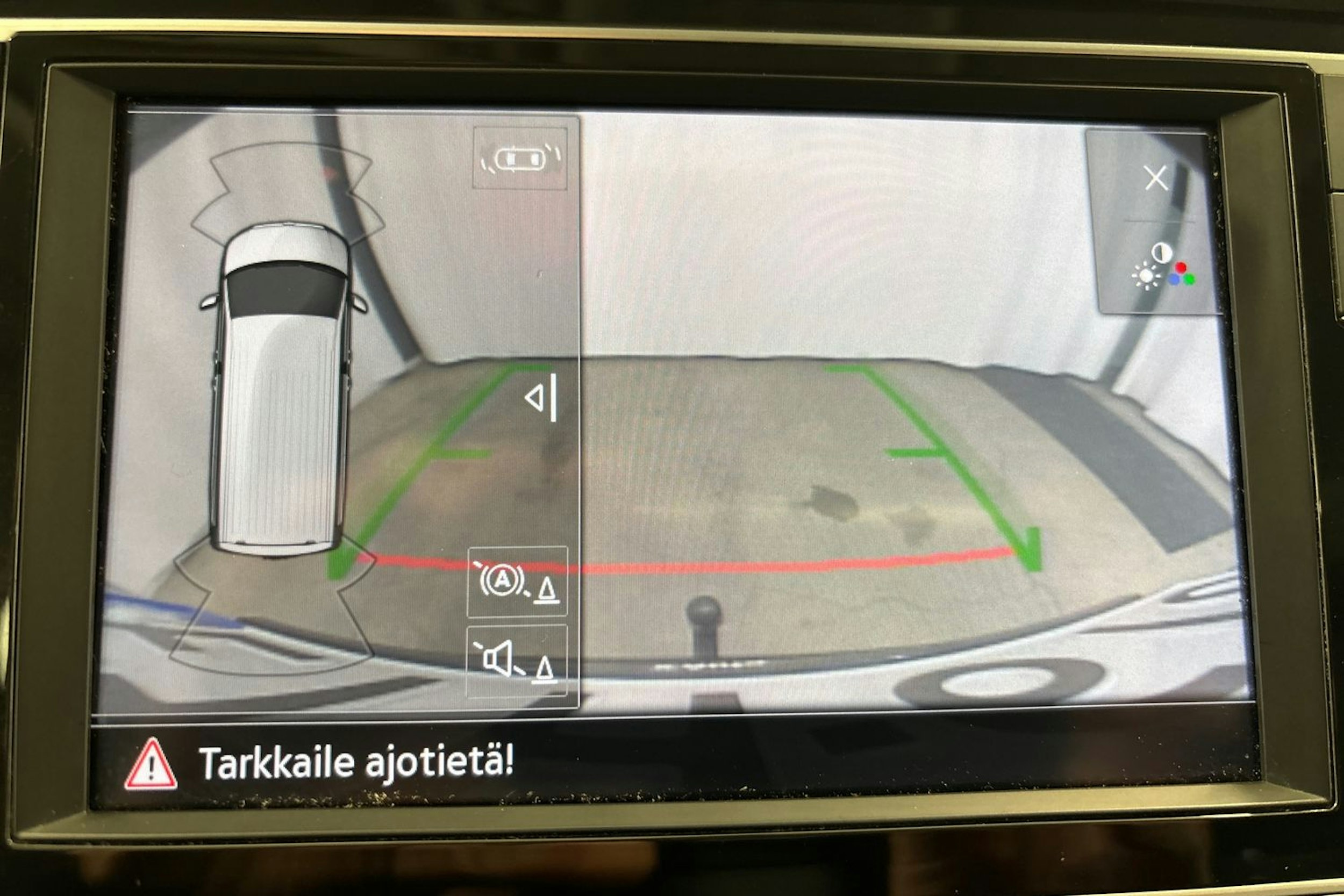 met. musta Volkswagen Transporter 2022 kuva 19.