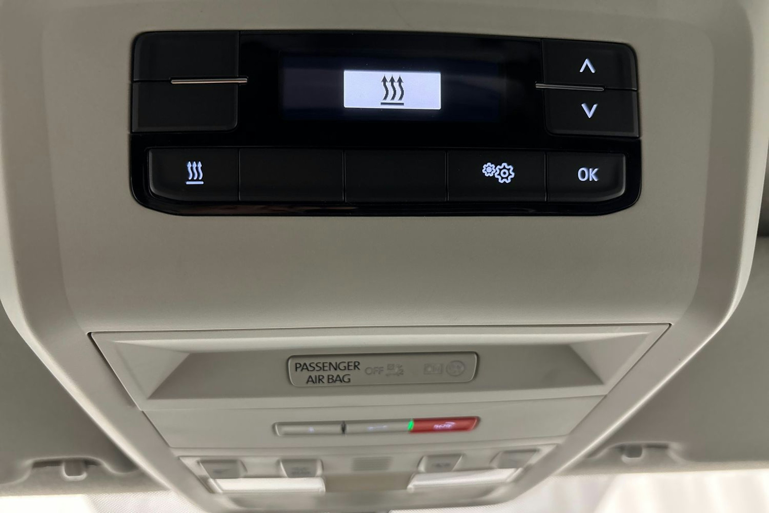 met. musta Volkswagen Transporter 2022 kuva 22.